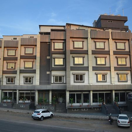 فندق R Empire Revtree دافانجير المظهر الخارجي الصورة